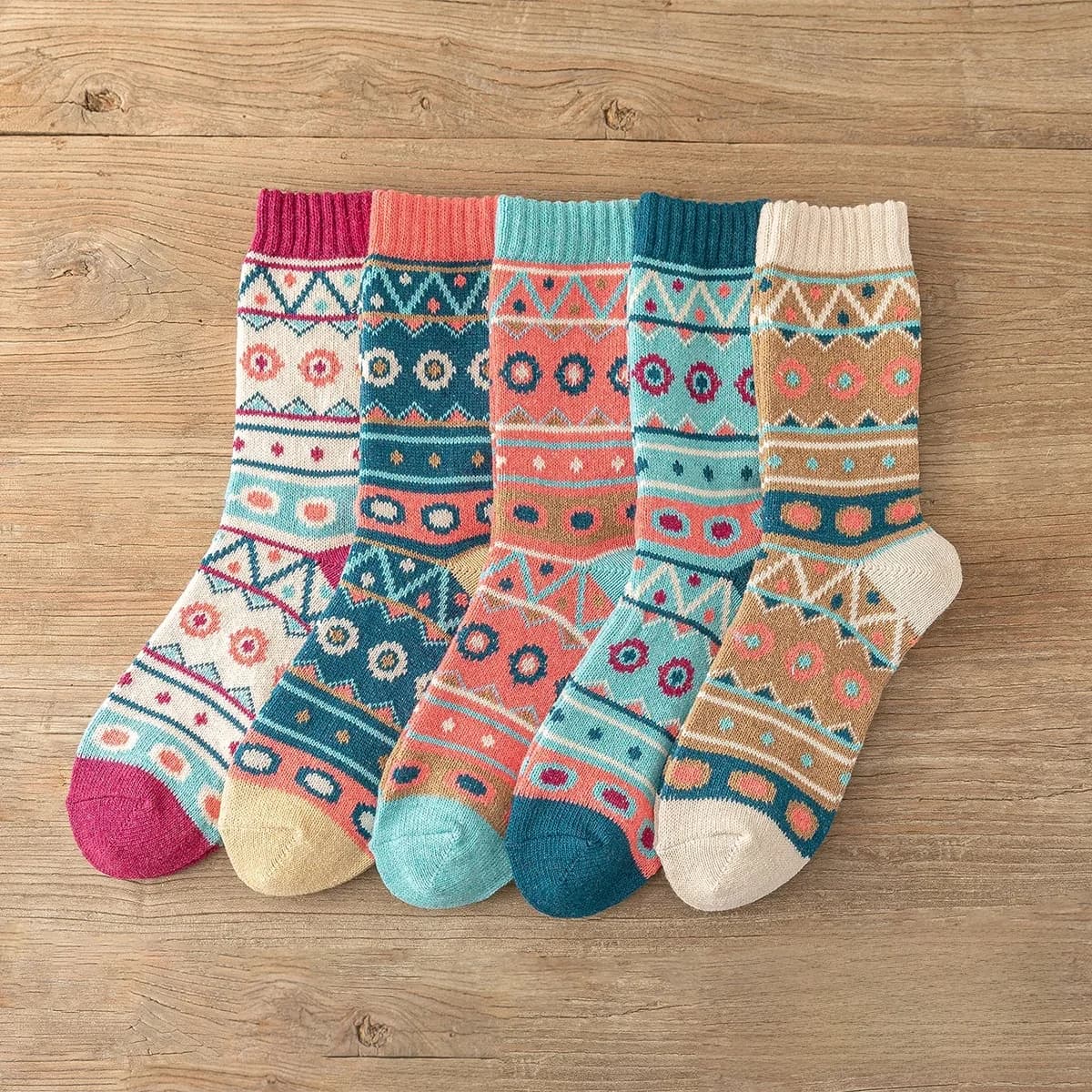 5Pairs New Design Witner Socks Thick Warm Christmas Socks Man Women Couple Socks Free Size 9022