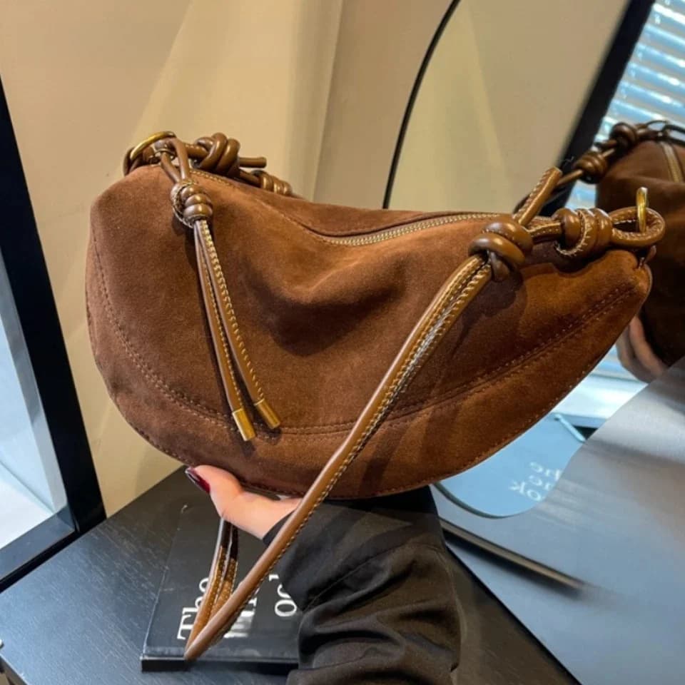 Frosted Retro Bag for Women 2025 New Autumn and Winter Niche Design Faux Suede Shoulder Messenger Commuter Dumpling Underarm Bag