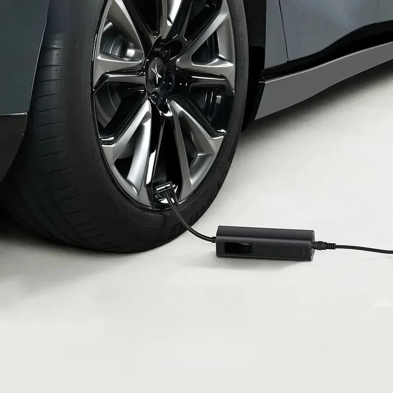 Baseus Car Inflator Pump 12V Smart Electric Car Tire Pump 150 PSI LED Display Car Tyre Air Compressor for Bicycle Motorcycle