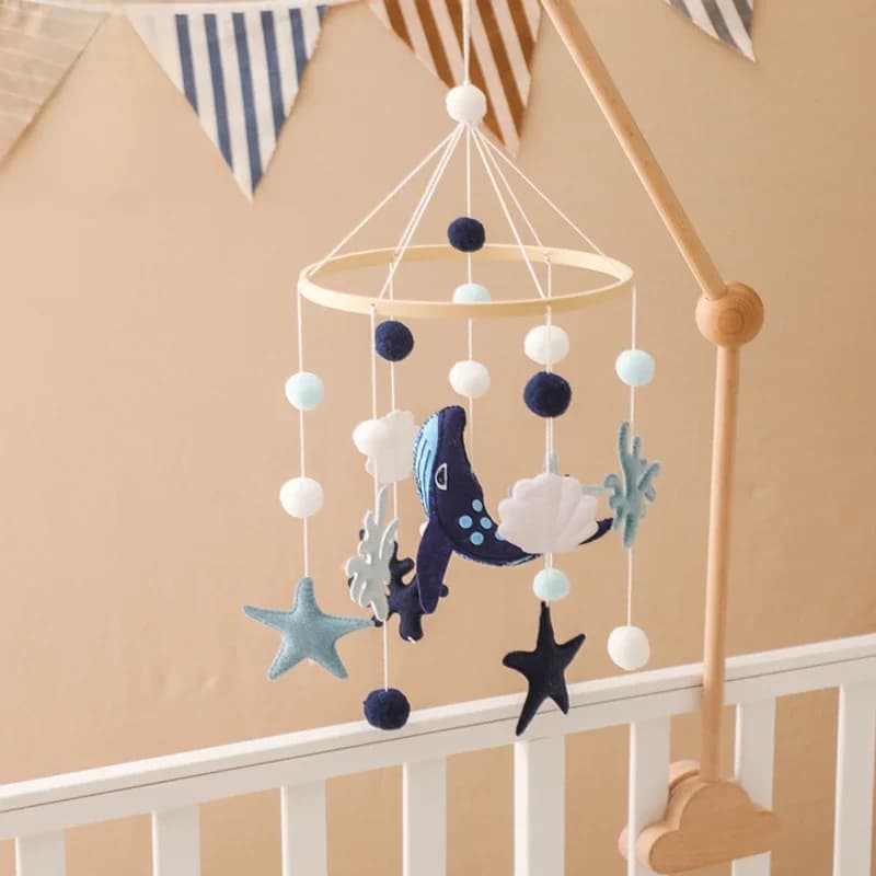 Baby Rattle Toy 0-12 Month Newborn Felt Whale Wooden Mobile Music Box Bed Bell Hanging Toy Holder Bracket Infant Crib Gift