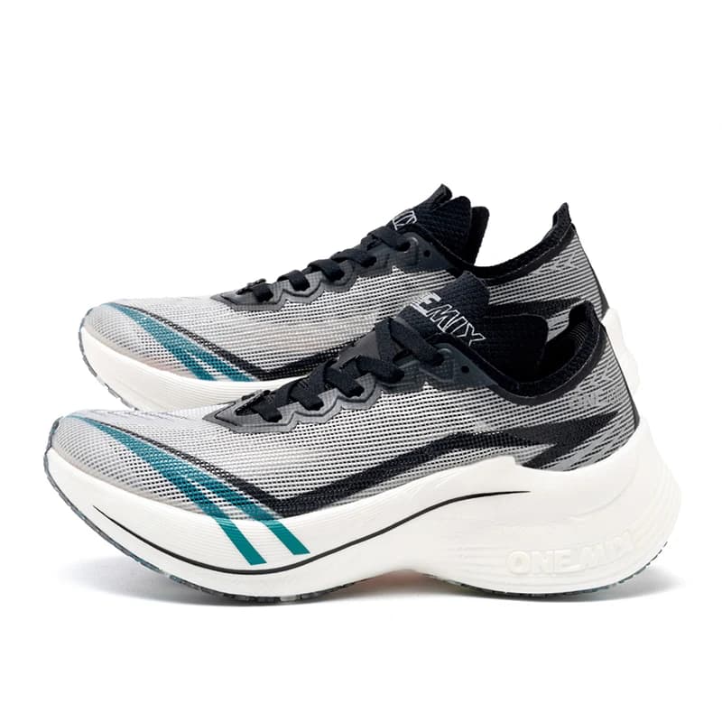 ONEMIX Men Marathon Running Shoes Nylon Carbon Plate Racing Shoes Professional Lightweight Technology Men's Sneakers For Outdoor