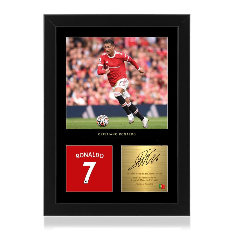 Cristiano Ronaldo Signed A4 Framed Photo Display - Reproduced Digital Signature - Gift For United Fans