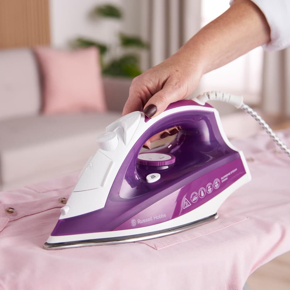 Russell Hobbs Supreme Steam Iron, 300ml Water Tank, 2m Cord, 2400W