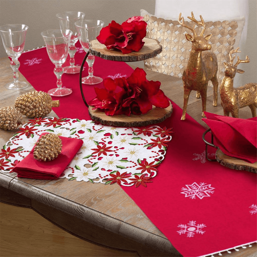 Placemats Set of 6 Embroidered Christmas Poinsettia & Holly Design