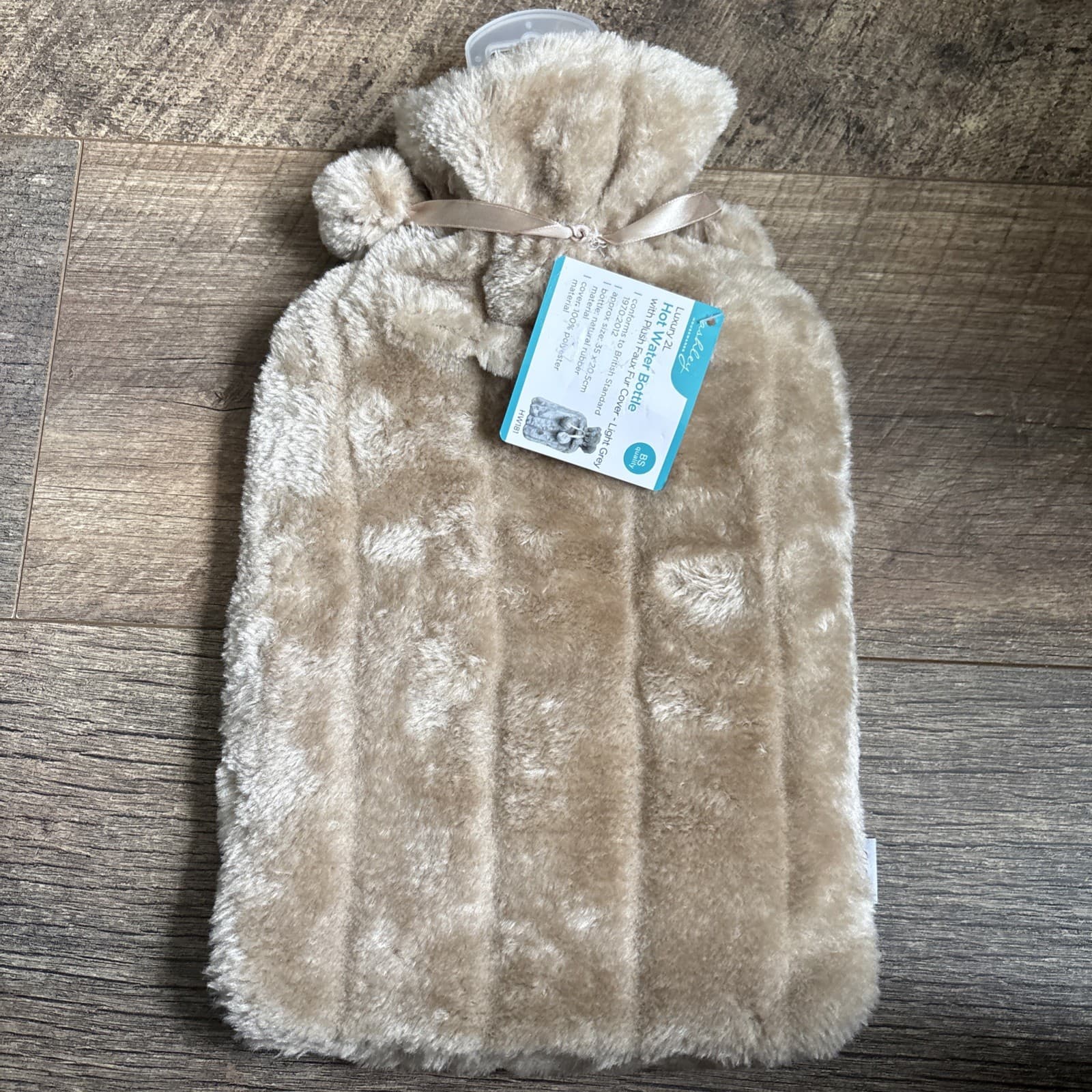 Luxury 2L Hot Water Bottle - With Plush Faux Fur Cover Light Grey BS Quality
