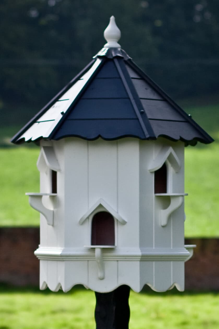 LANGDALE DOVECOTE                             HANDMADE IN ENGLAND