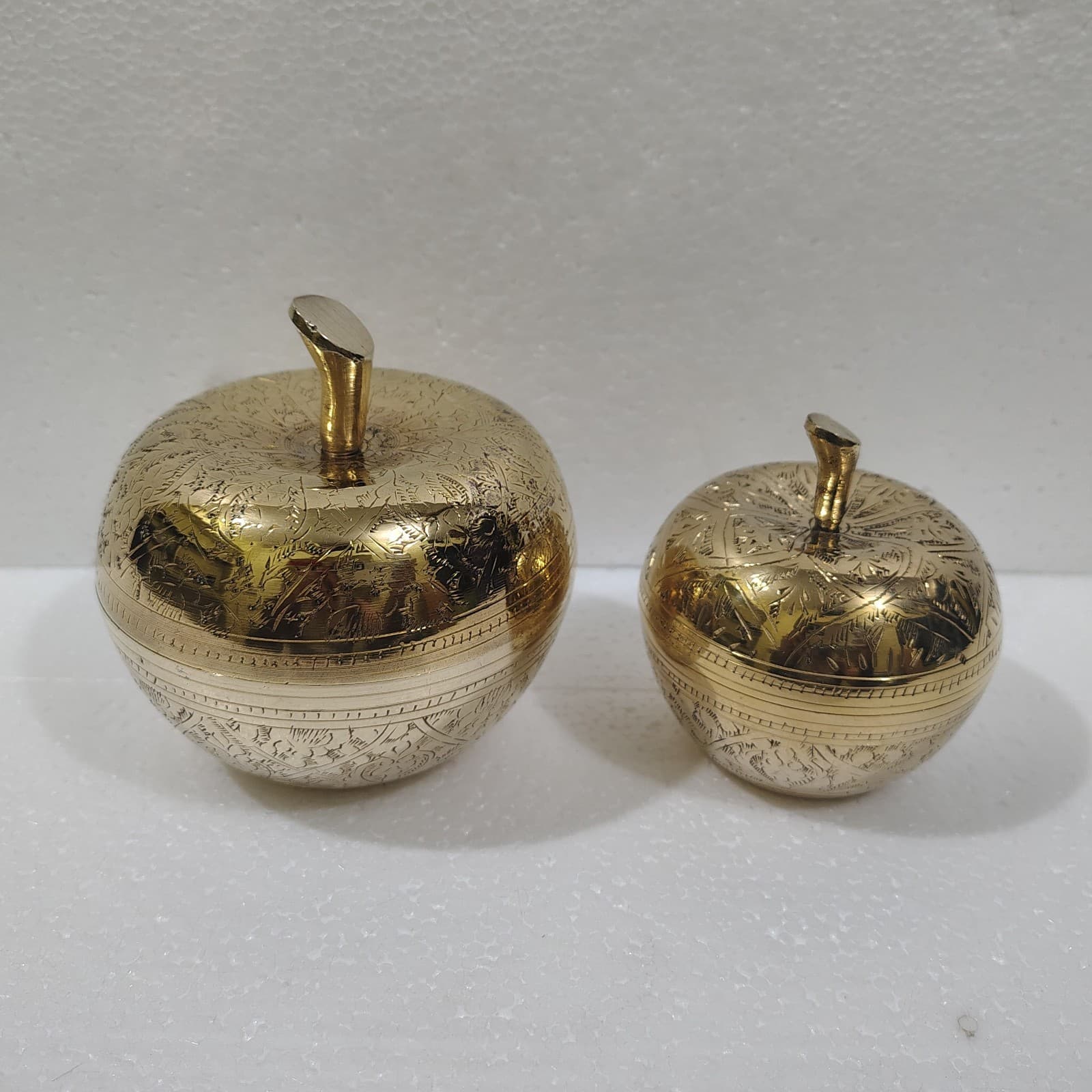 Solid Brass Apple Pot Set of 2 Pcs Trinket Box Candy Jar Gift Showpiece