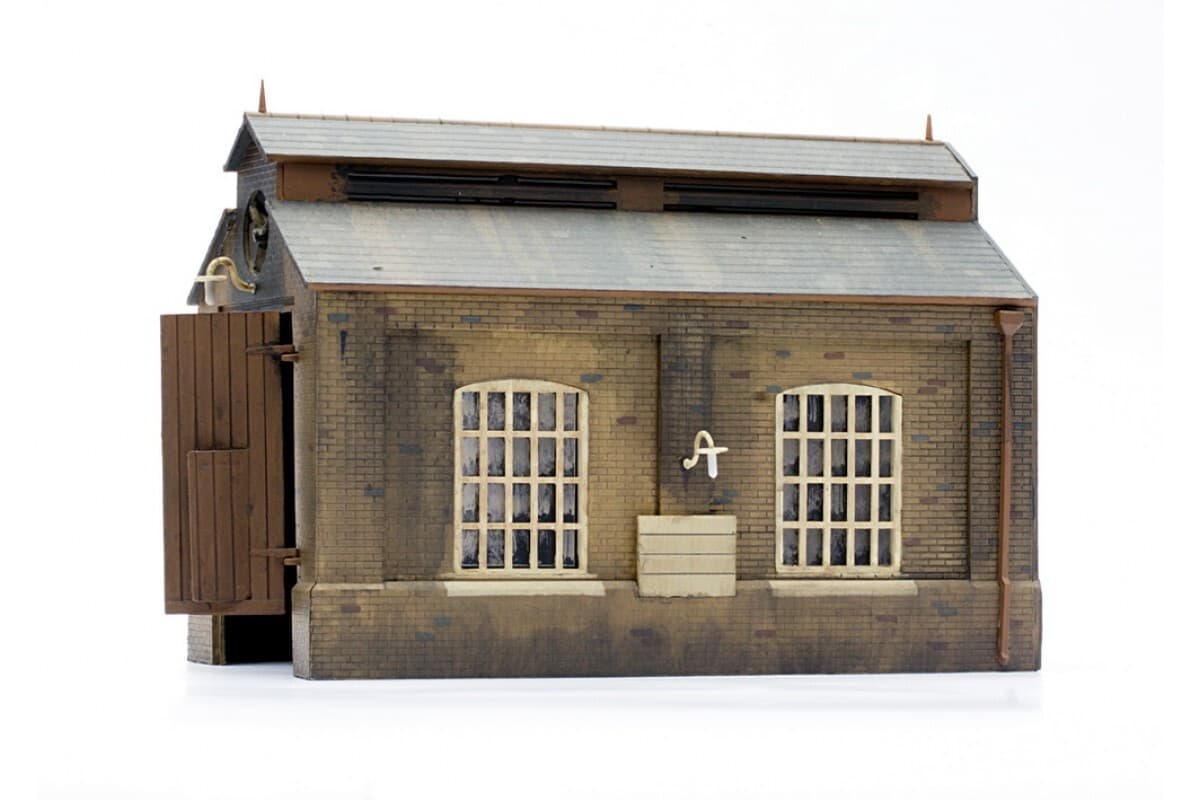 Dapol HO OO Engine Shed