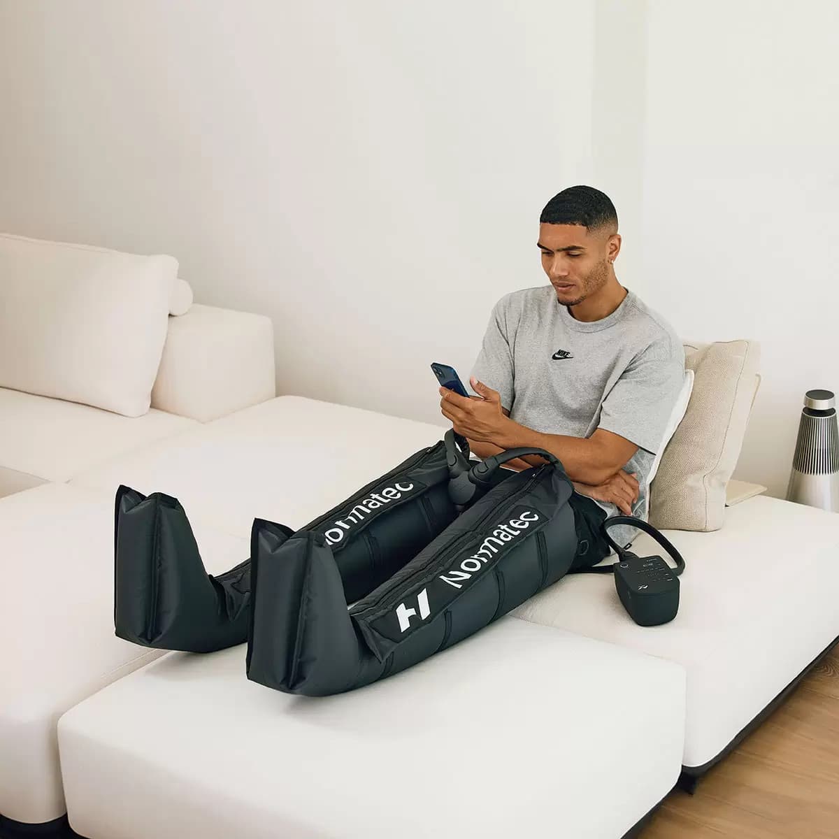 Normatec 3 Leg Compression Boots Recovery Therapy Massage Air System Pro Elite