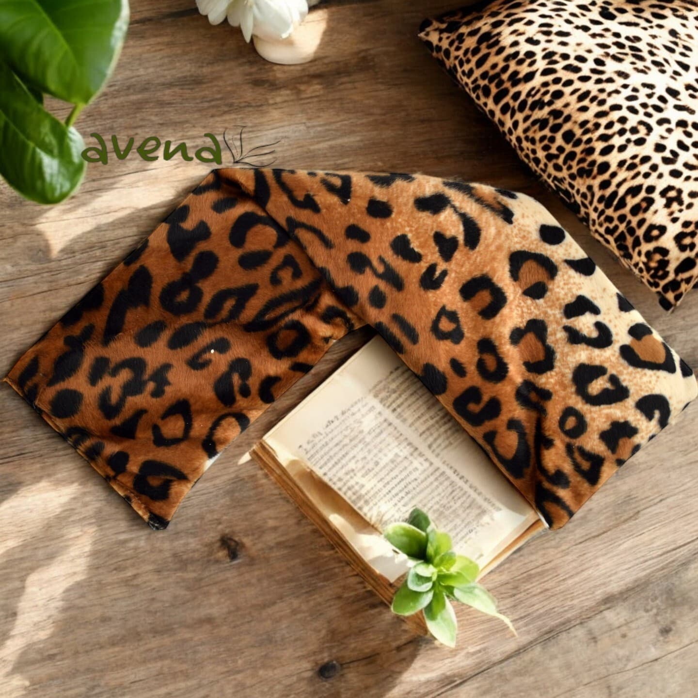 Leopard Print Lavender Wheat Wrap GiftBox Microwave Quality Made In Britain 47cm view 2