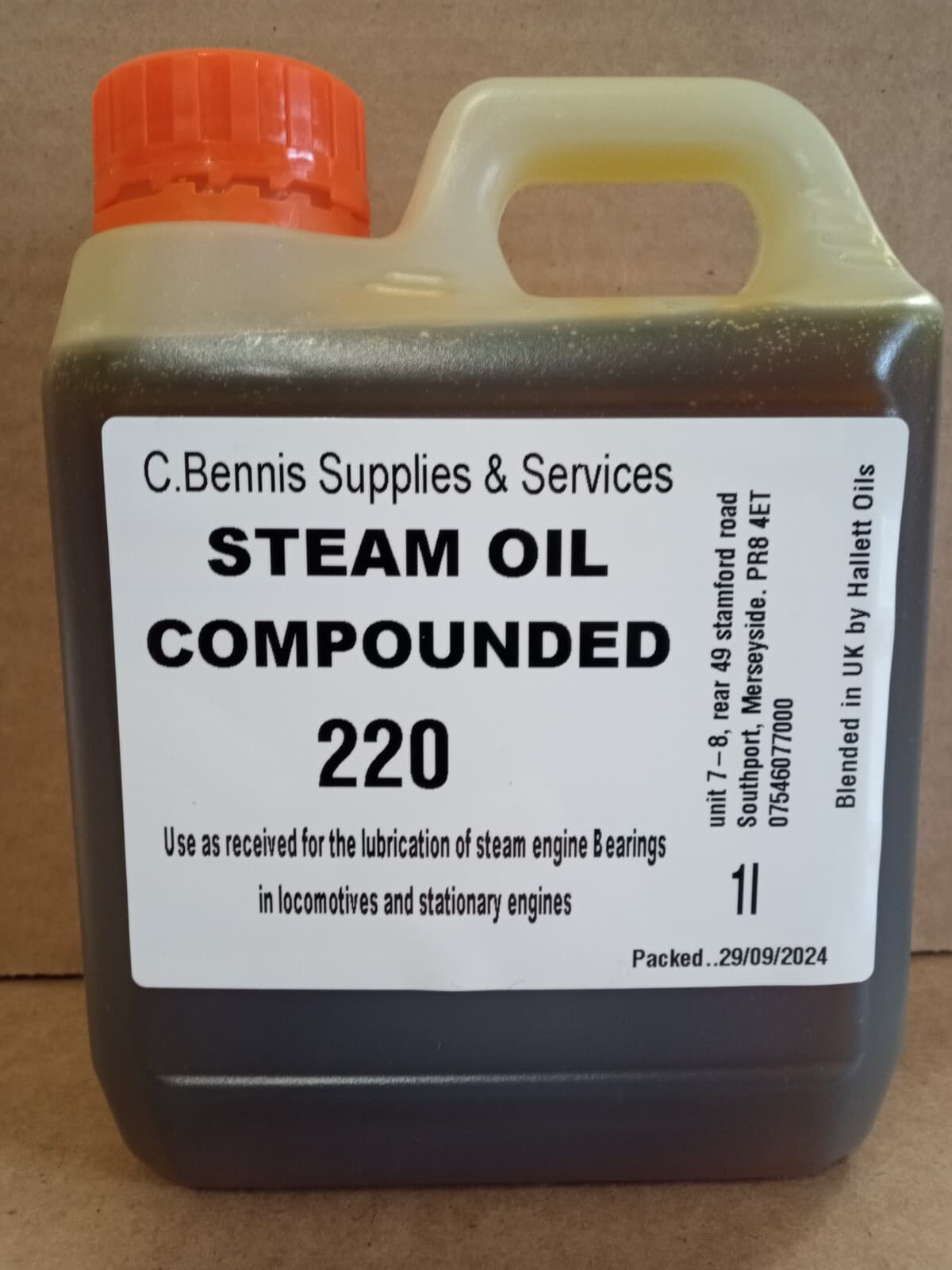 COMPOUNDED steam oil 220 for live steam applications HALLETT steam oil