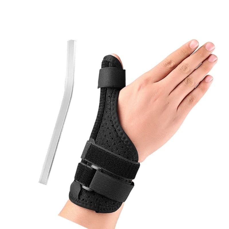 Adjustable Sports Wrist Guard Moisture Wicking Ergonomic For Basketball