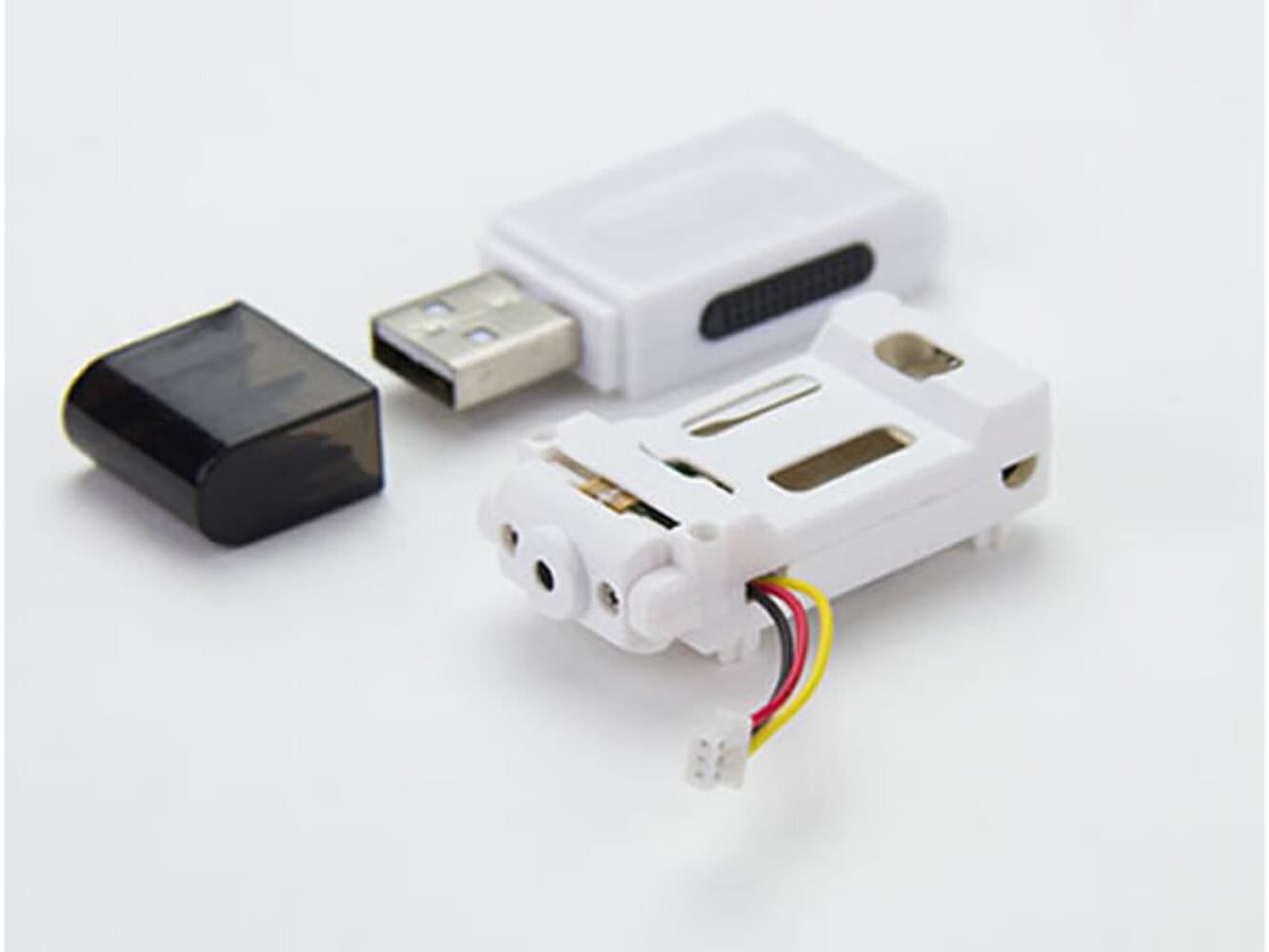 Camera 640p (Video/Still) with 2G SD Card and Reader (Spectre X) : AZSH1622