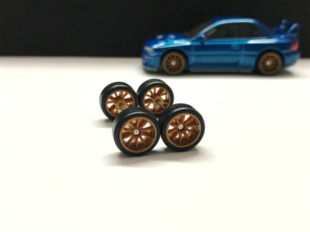 R142 Hot Wheels 1/64 Set Rubber Real Rider # 10 Spoke CE28 10mm Copper Long Axle