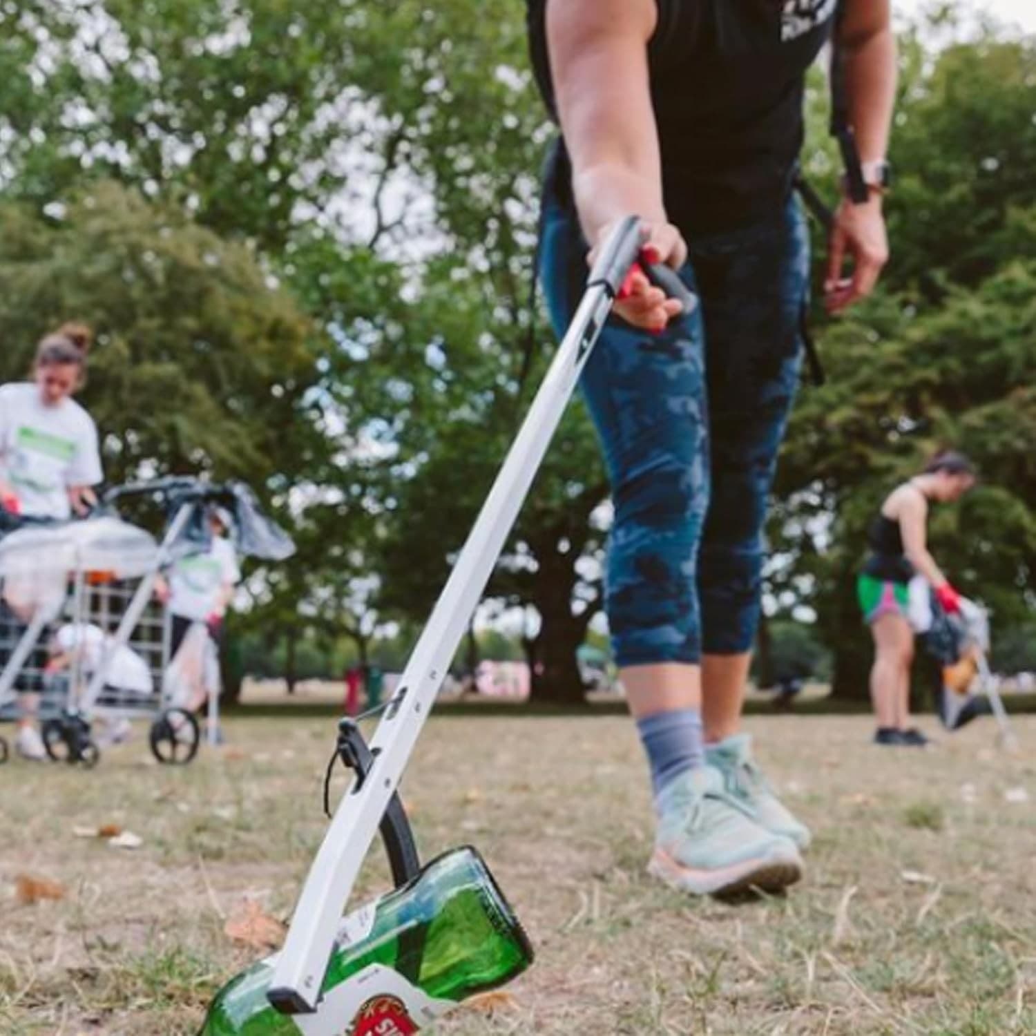 The Helping Hand Company Litter Picker 2021 Litterpicker Pro Gel Extra 37-inch view 2