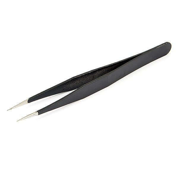 CENTRO STRAIGHT BLACK TWEEZERS C0519S