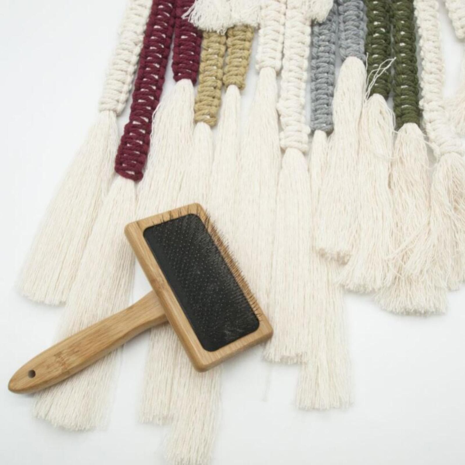 Value Rug Genuine Sheepskin Wire Slicker Large Wooden Handle Brush Comb