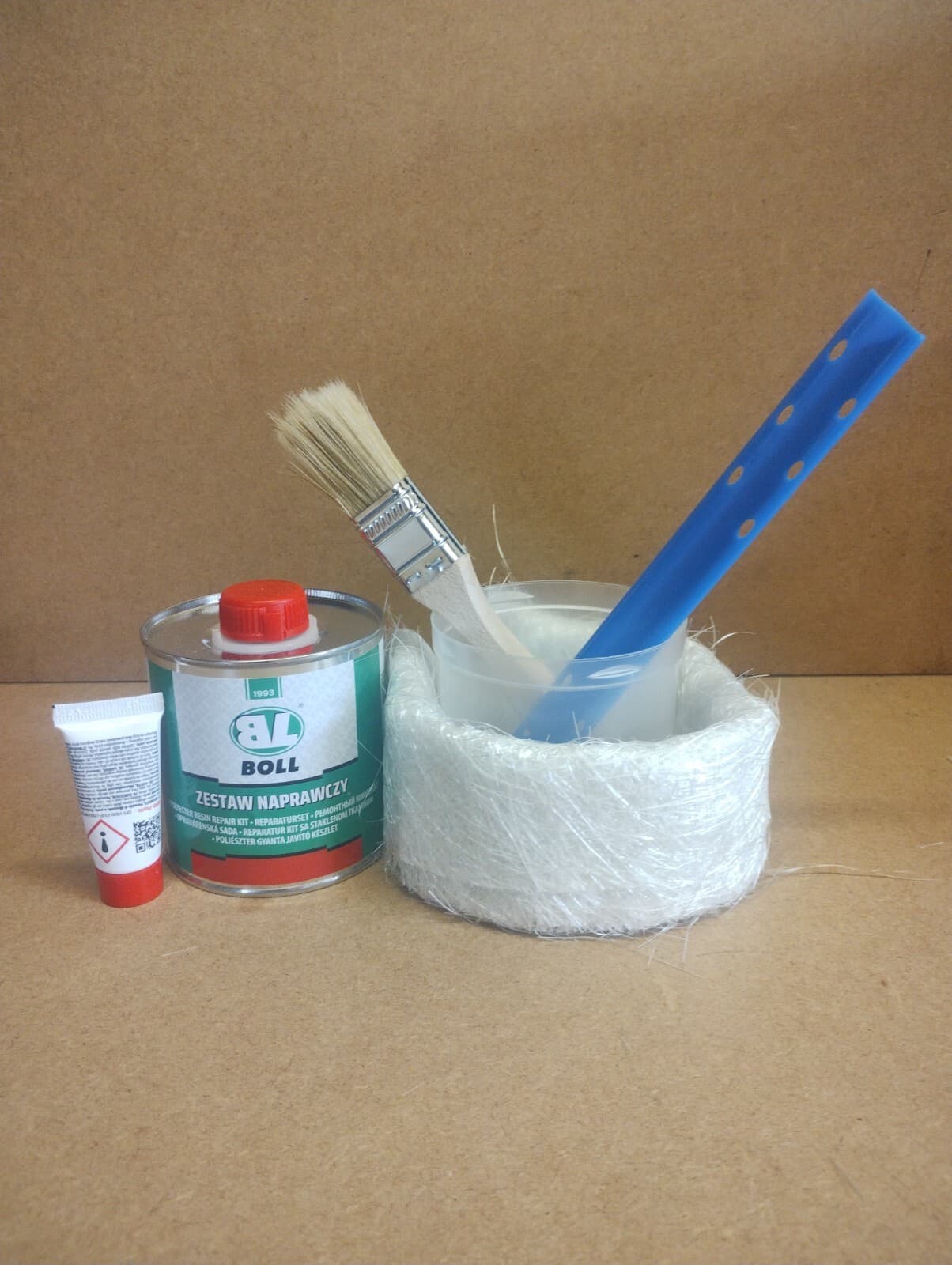 BOLL FIBRE GLASS Polyester Resin Hardener Mat Repair Kit Box Set 250G Brush view 2