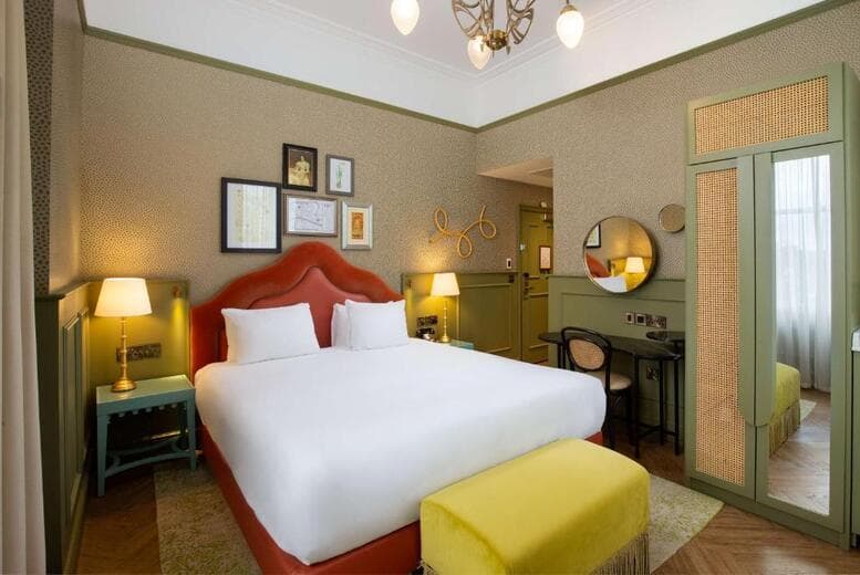 4* Elmbank York Tapestry Collection by Hilton, Overnight Stay for 2: Deluxe King Room, Breakfast, Late Checkout & Optional Dining Upgrade! | Wowcher