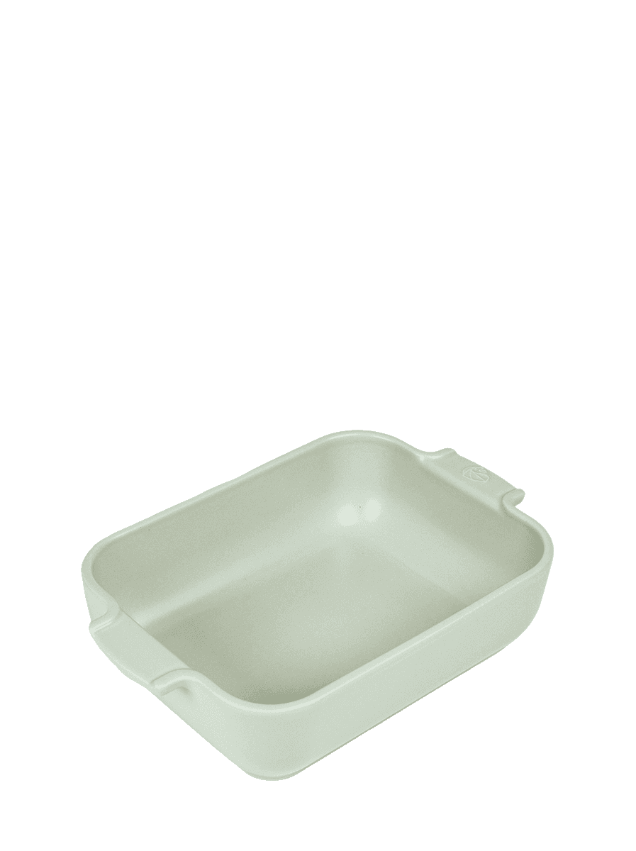 The perfect size for two to enjoy a delicious little oven-cooked dish. A sage green shade that happily accommodates all recipe styles. Appolia