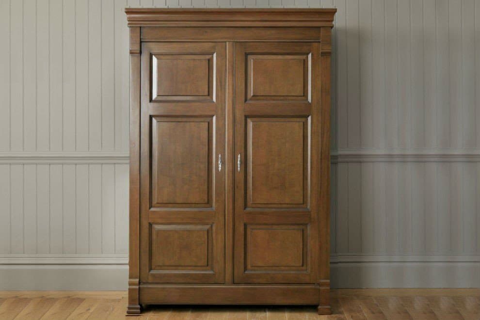 Manoir Wardrobe