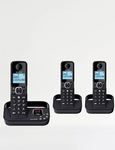 Easy To Use Triple Pack Cordless Phones With Answerphone