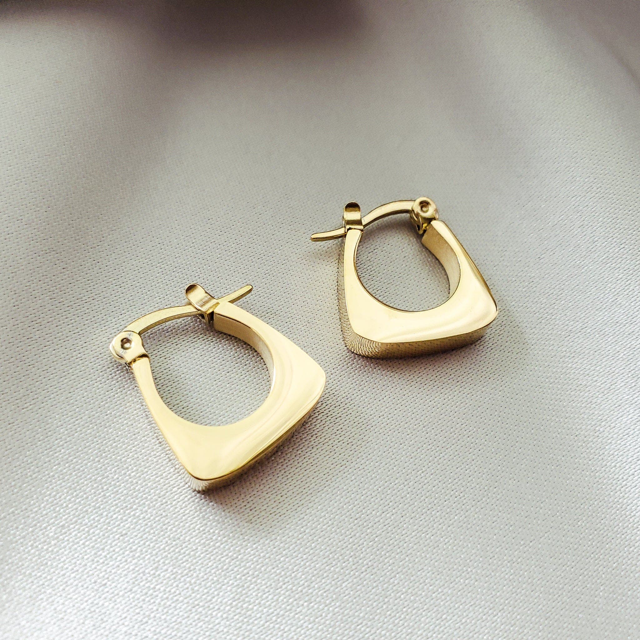 Ana Hoop Earrings Silver