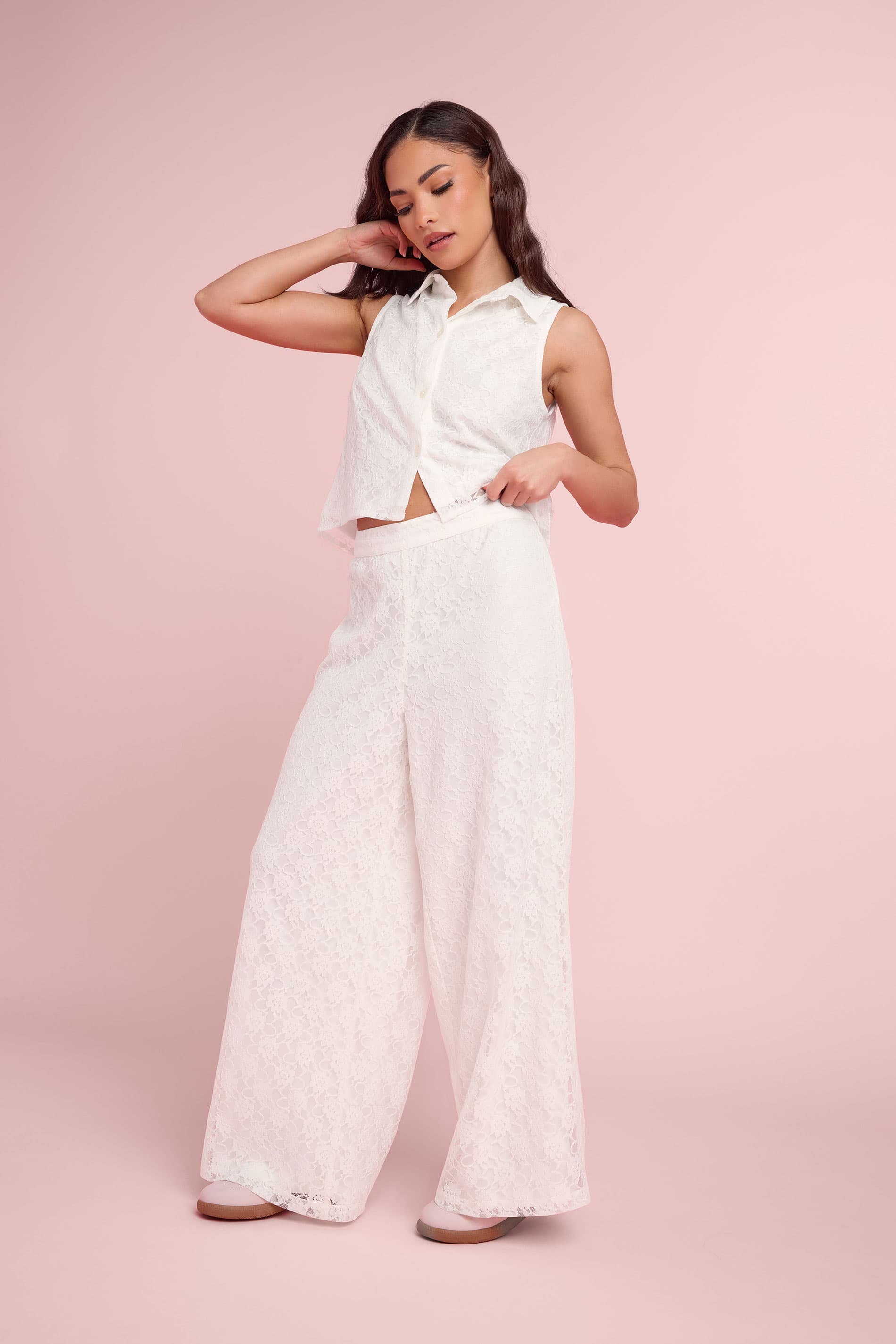 Pixiegirl Petite Women's Set White Lace Lined Shirt & Wide Leg Trousers Size 8