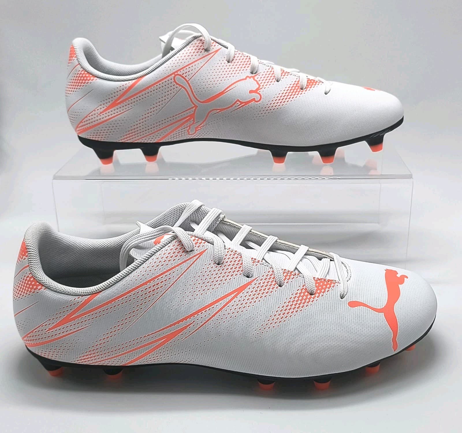 Puma Attacanto FG/AG Football Boots White/Glow Red Size Adults 10 Brand New