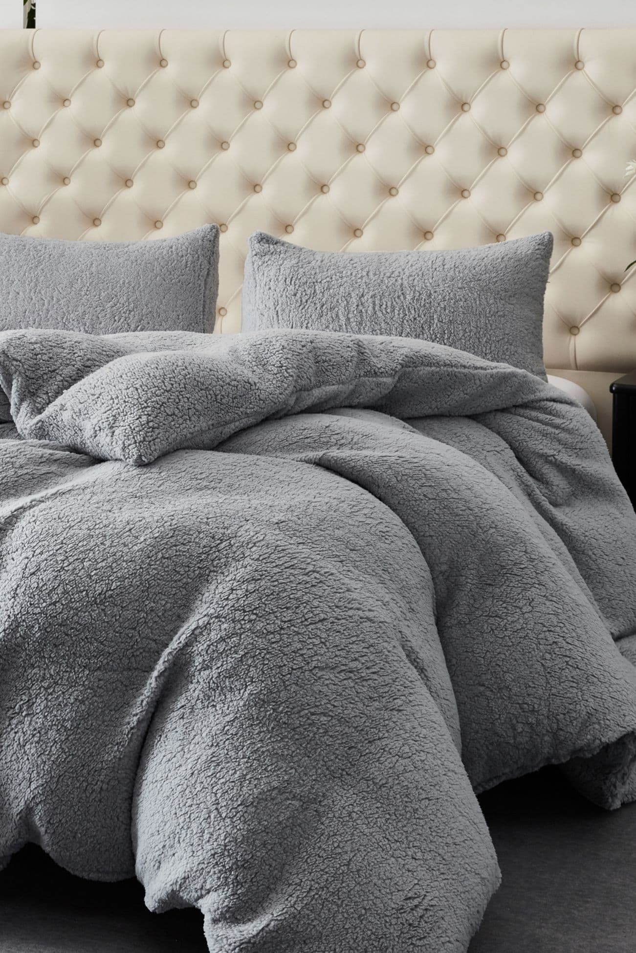 Ezysleep Winter Warm Soft Teddy Fleece Duvet Set in Silver | Size: Single