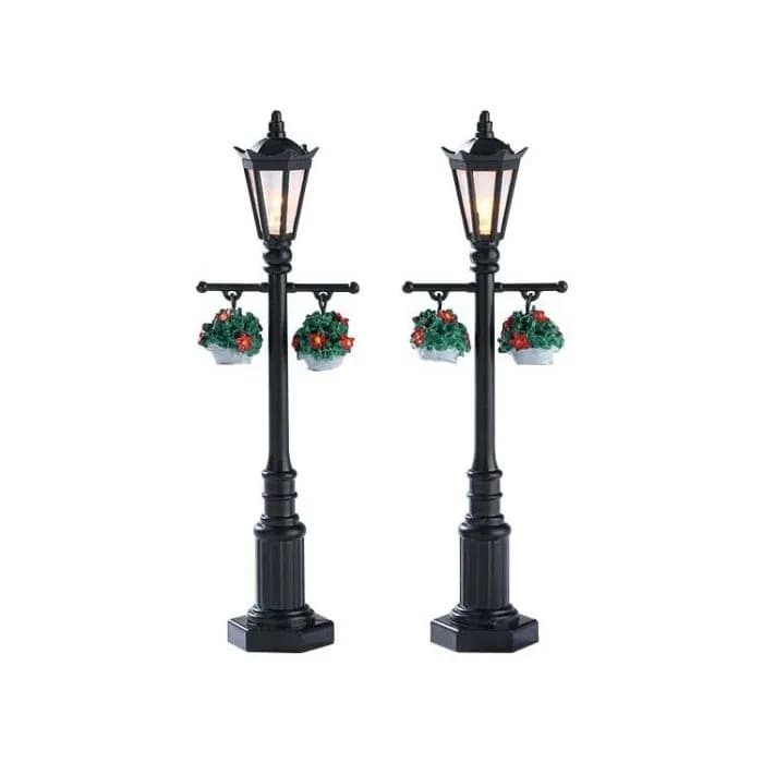 OLD ENGLISH LAMP POST, SET OF 2, B/O (4.5V)